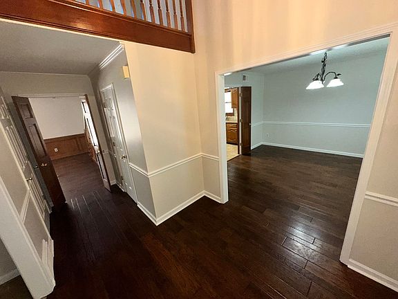 4th image of 3422 Countryhill Dr