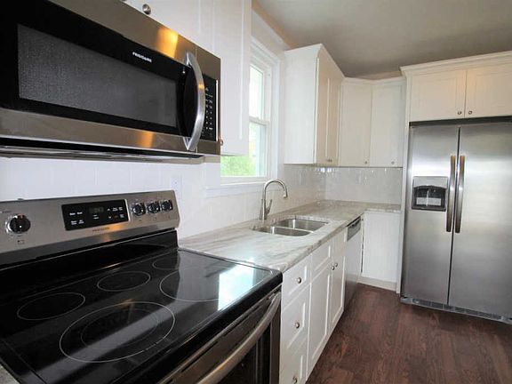 5th image of 4222 Oakwood Ave