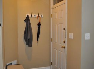 6061 Wicker Ln, Centreville, VA 20121