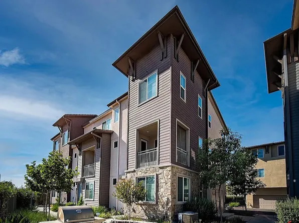 1026 Savi Dr #101, Corona, CA 92878