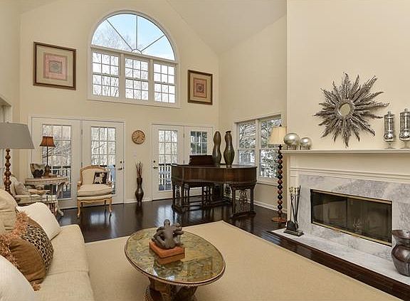 4th image of 58 Top Hill Ln