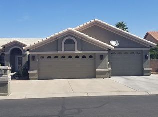 9226 E Coopers Hawk Dr, Sun Lakes, AZ 85248