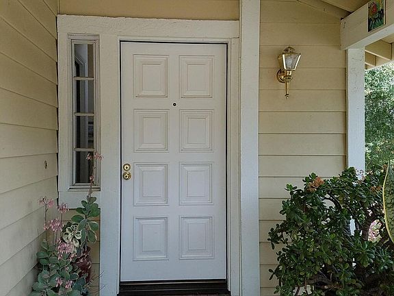 3rd image of 31005 Lexington Way