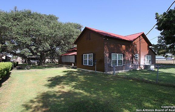 2nd image of 3707 Highway 173 N