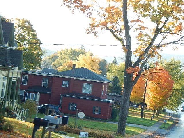 2nd image of 240 North St