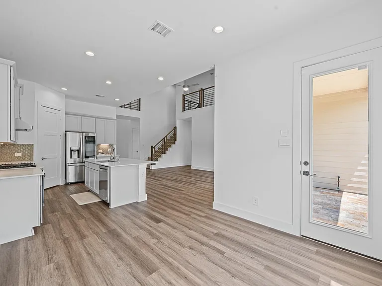 4227 Magliana Ln — Photo 19