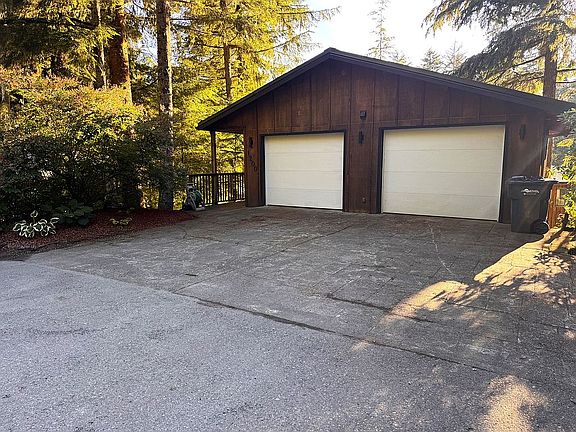 5th image of 1200 Fritz Cove Rd