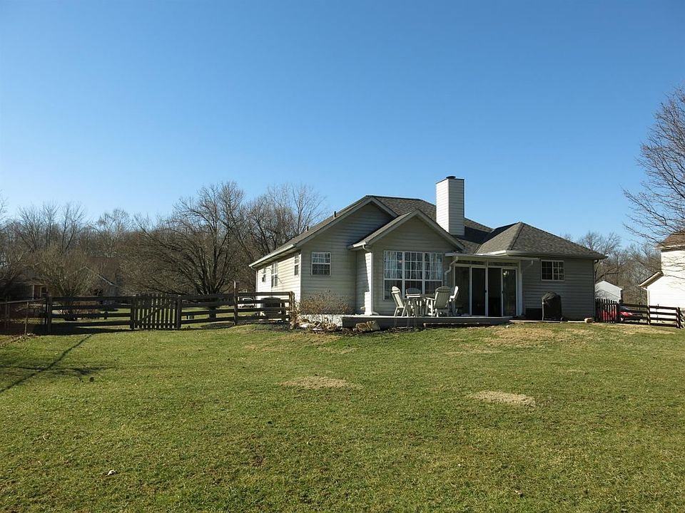 2nd image of 3324 Meadow Green Ct