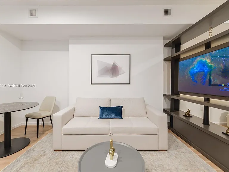 398 NE 5th St #3505 — Photo 10