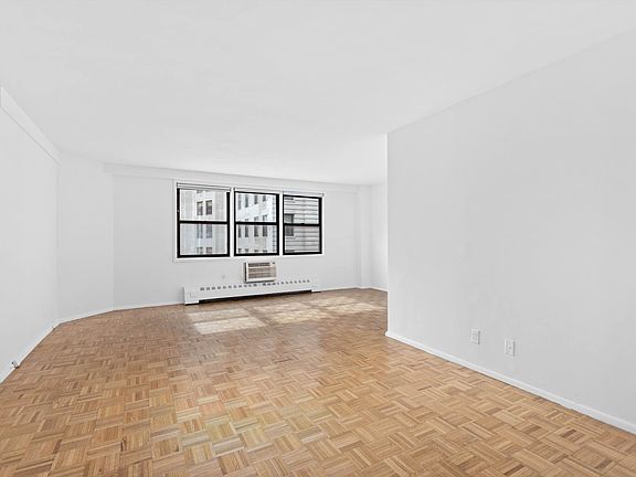 3rd image of 145 E 15th St APT 10B