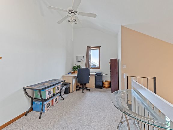 3rd image of 16719 Paxton Ave APT 3N