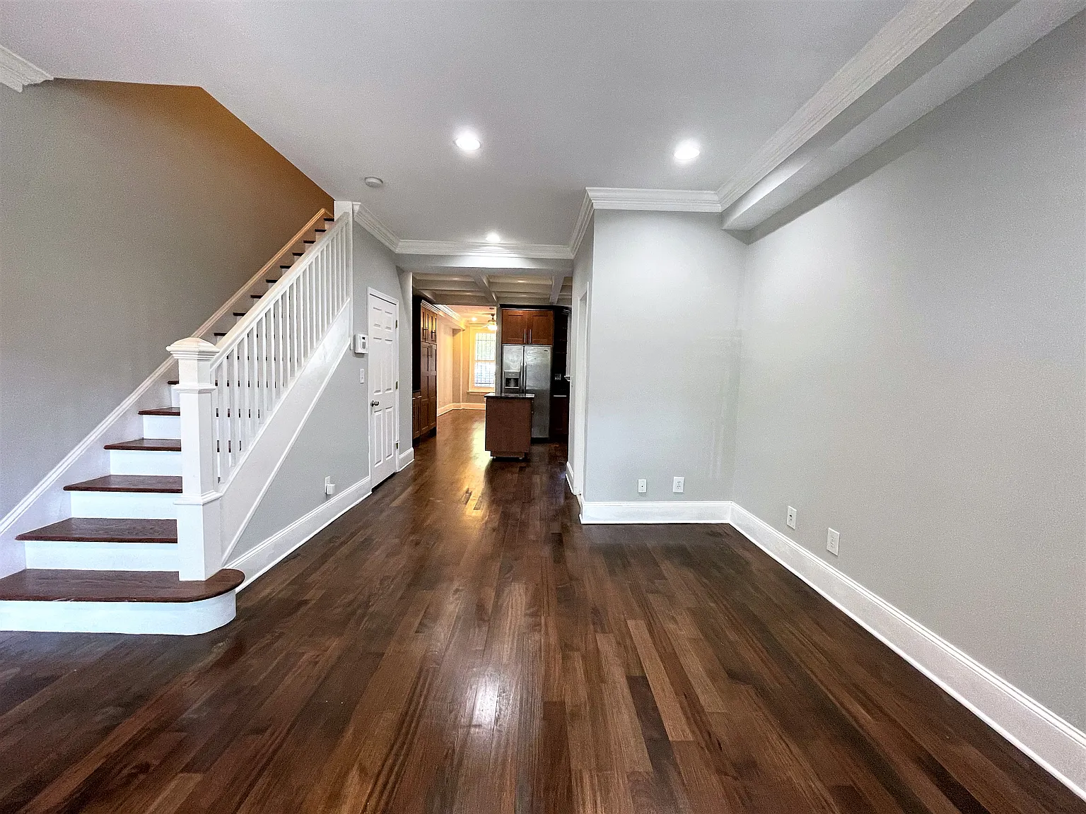 3 bed, 2.5 bath, 1430 sqft, $3,795 — Photo 4