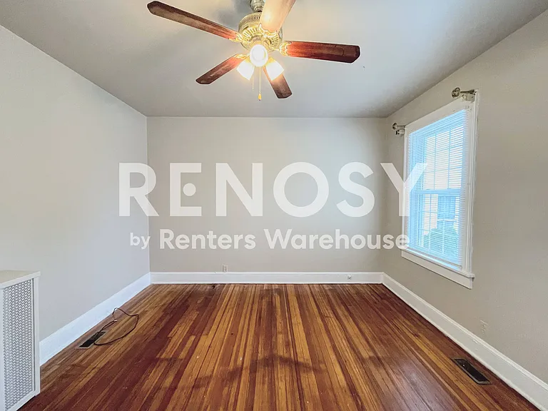210 Hardy Ave — Photo 22
