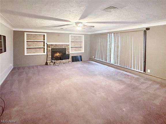 3rd image of 6100 Royalwood Rd