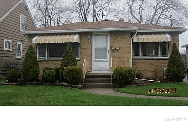 1st image of 167 Ilion St