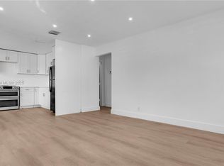 32 SW 9th St UNIT 1, Hallandale, FL 33009