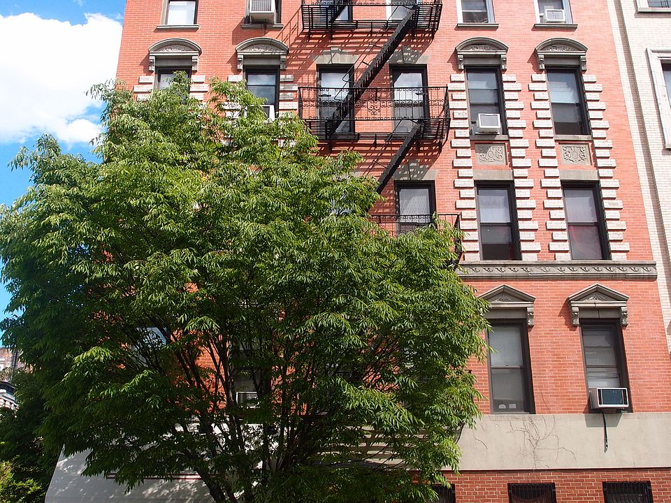 1st image of 64 Macdougal St APT 14