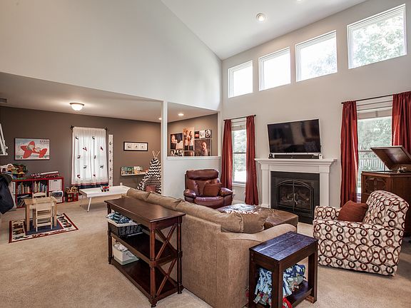 4th image of 2310 Corsican Cir