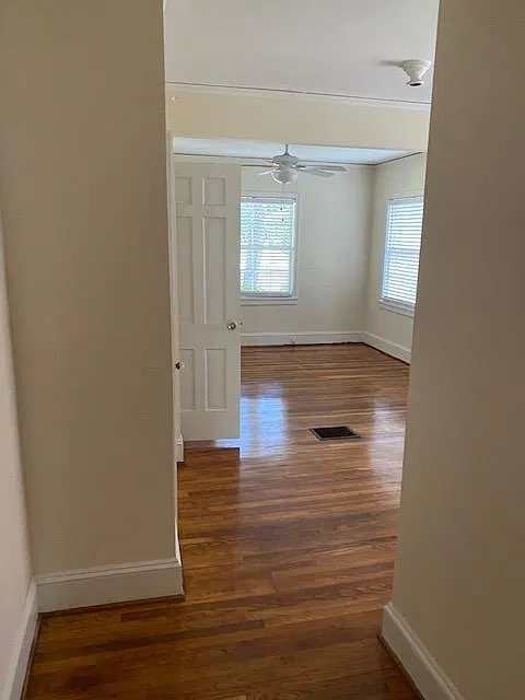 2 bed, 900 sqft, $1,700 — Photo 3