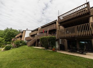 2700 N Shore Dr UNIT G24, Clear Lake, IA 50428