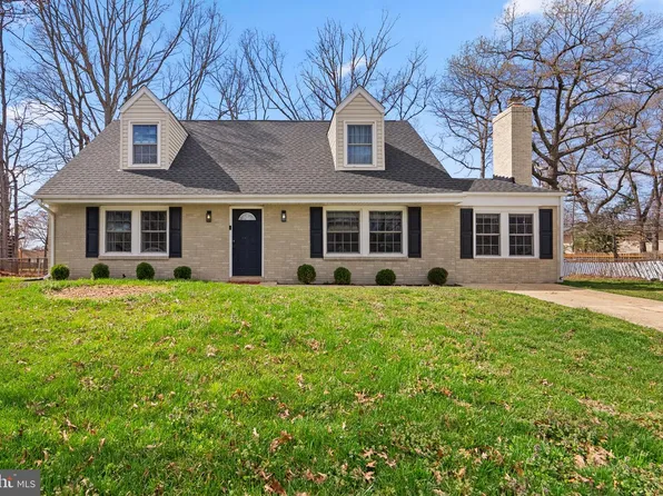 200 Charmuth Ct, Waldorf, MD 20602