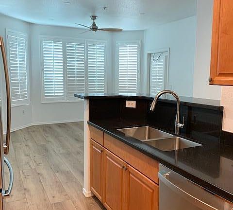 3rd image of 420 W 1st St Unit 317