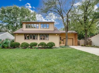 515 N Oakwood Dr, Wichita, KS 67208