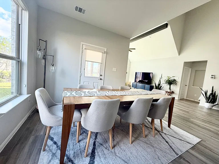 Breakfast room