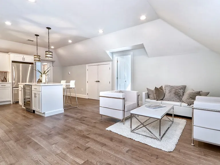 7 Hillside Ave #3 — Photo 6