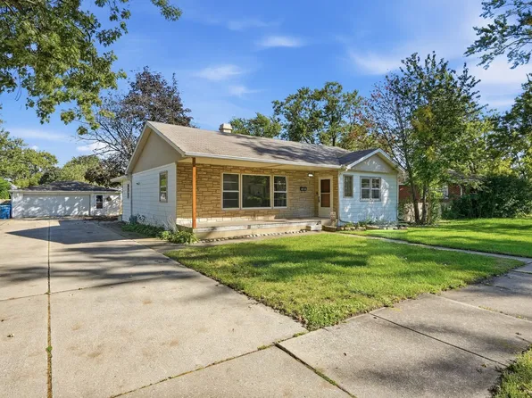 3443 Phillips Ave, Steger, IL 60475