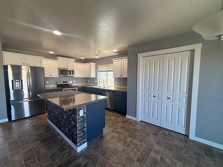 16161 Meander Creek Way — Photo 8