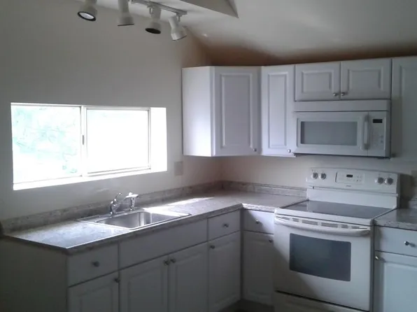 645 S Main St #2, Old Forge, PA 18518
