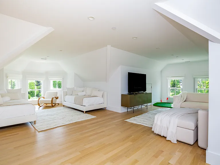 10 Little Cobb Rd — Photo 22