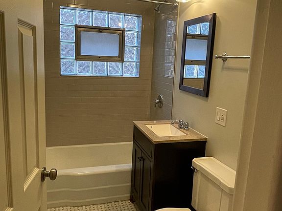 5th image of 10625 S Hale Ave APT 1E