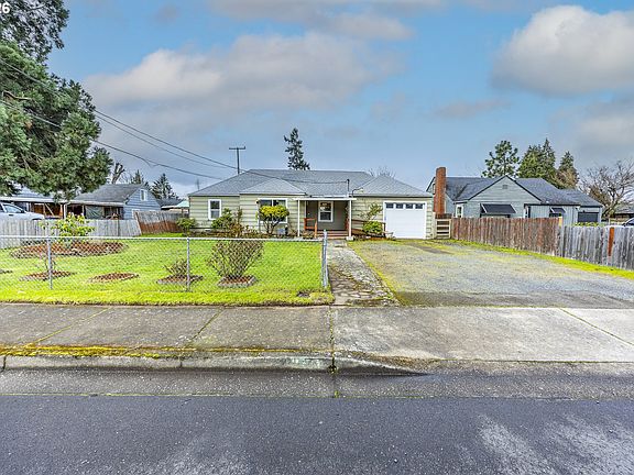2nd image of 2240 5th St