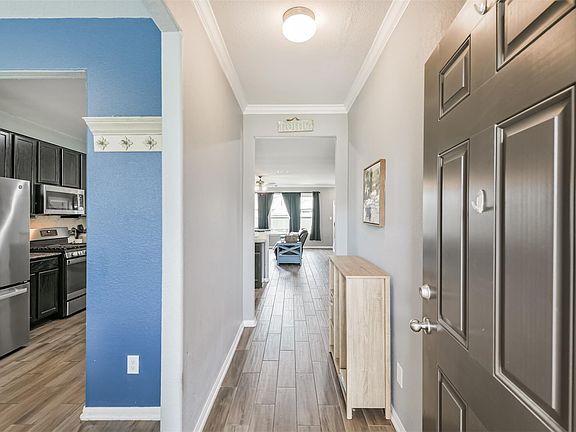 3rd image of 15619 Eastern Hemlock Ln
