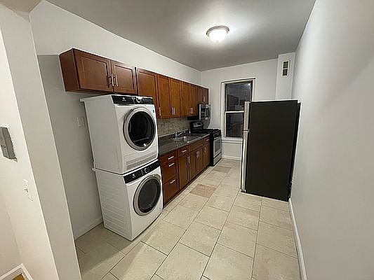 189 Sherman Ave APT 3L, New York, NY 10034 | Zillow