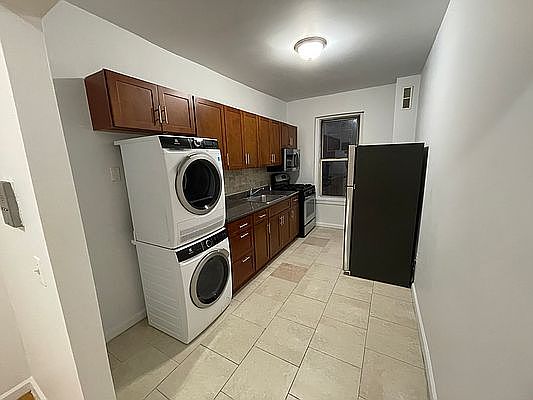 1st image of 189 Sherman Ave APT 3l