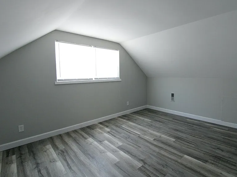 1889 Aztec Dr — Photo 12