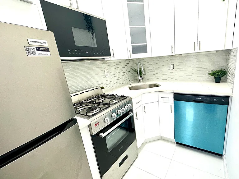 88 South St #1 — Photo 7