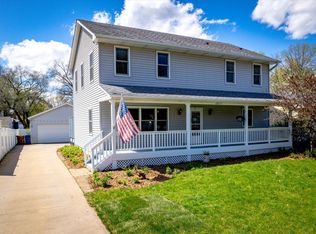 4815 Dillon St, White Bear Lake, MN 55110
