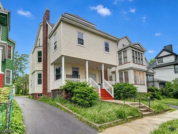 2nd image of 1035 Hunterdon St