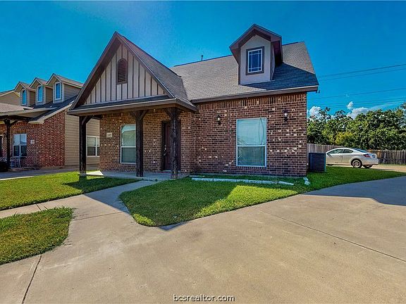 2nd image of 2479 Horse Shoe Dr