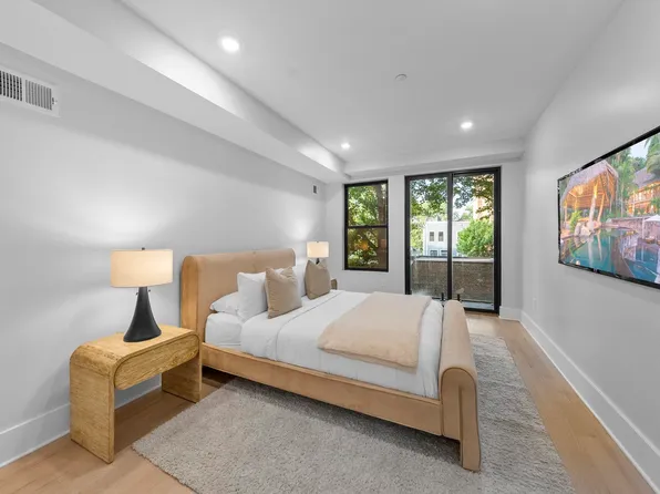 124 Glenwood Avenue image 9 of 35