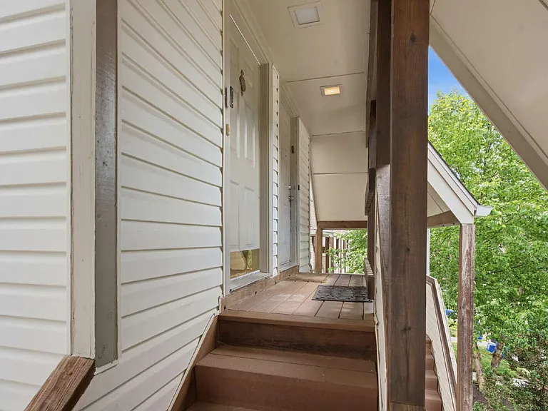 18106 Windsor Hill Dr — Photo 15