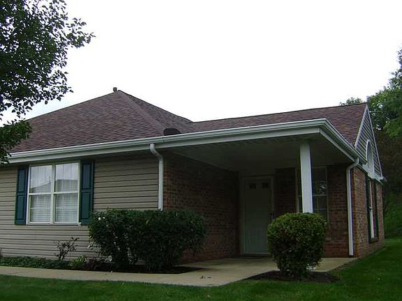 2nd image of 1202 Redmont Pl