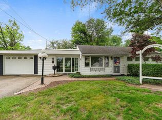 706 N Elm St, Nappanee, IN 46550