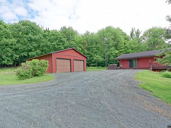 3rd image of 51 Ebert Dr