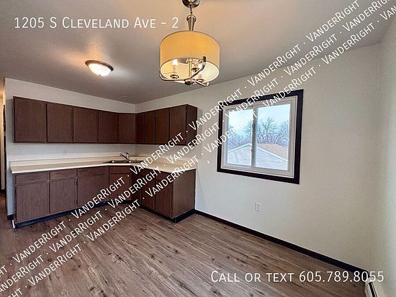 4th image of 1205 S Cleveland Ave #2