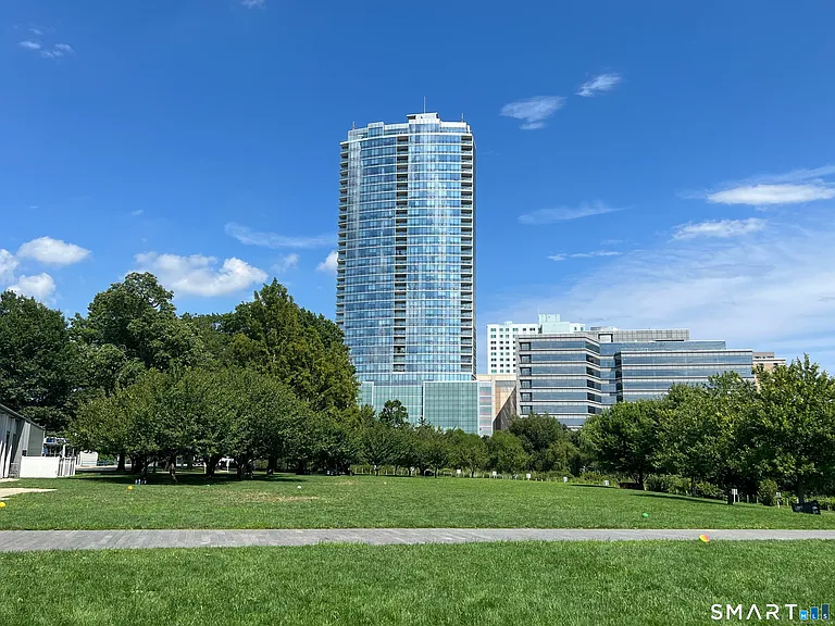 1 Broad St #12B — Photo 23